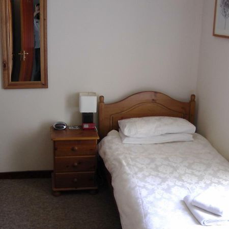 Beeches Guest House Dyce Buitenkant foto