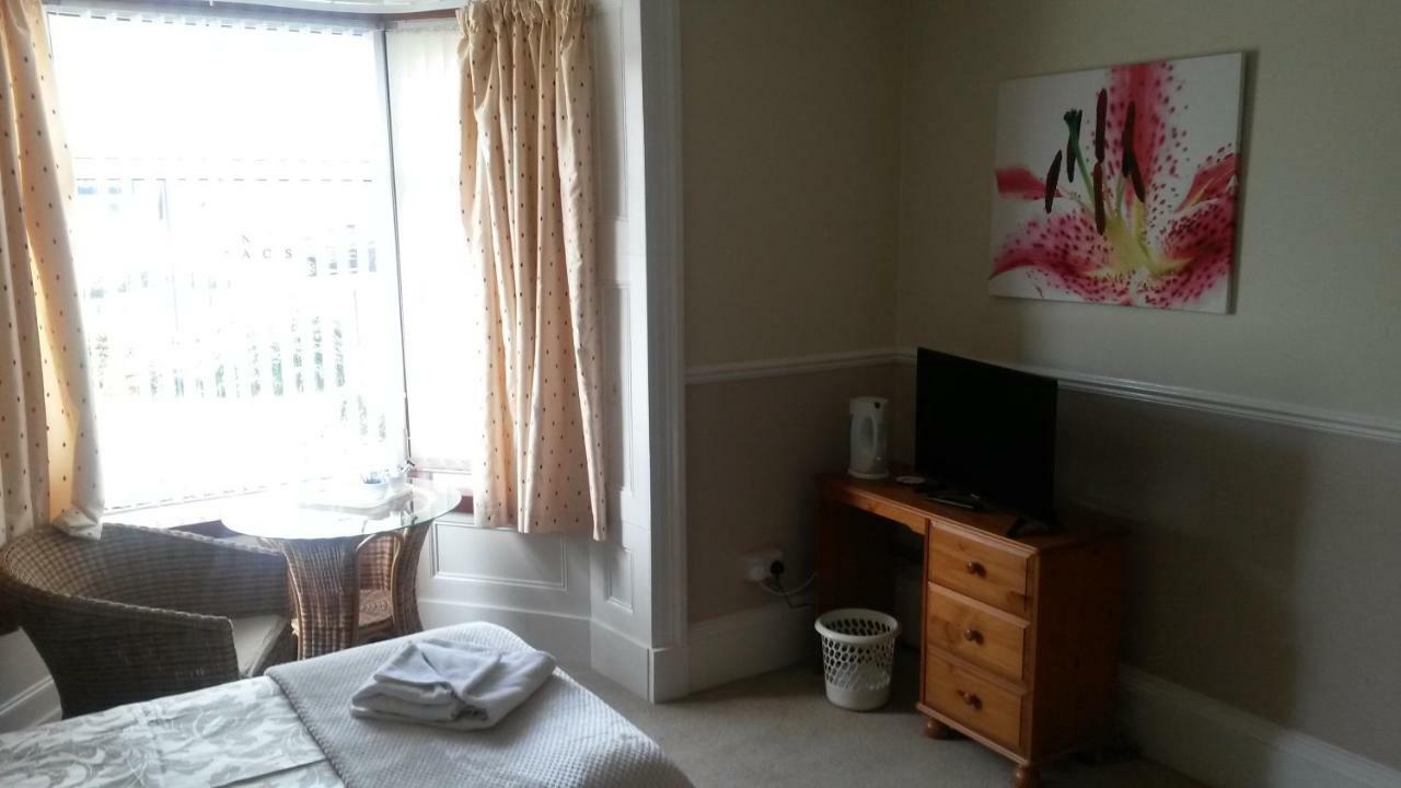 Beeches Guest House Dyce Buitenkant foto